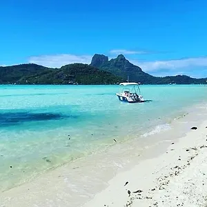 Only Motu Bora Bora